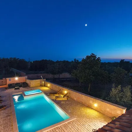 Stunning Home In Vodnjan Vodnjan