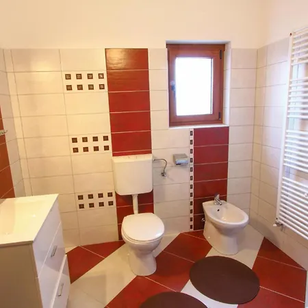 Vikendica Stunning Home In Vodnjan *